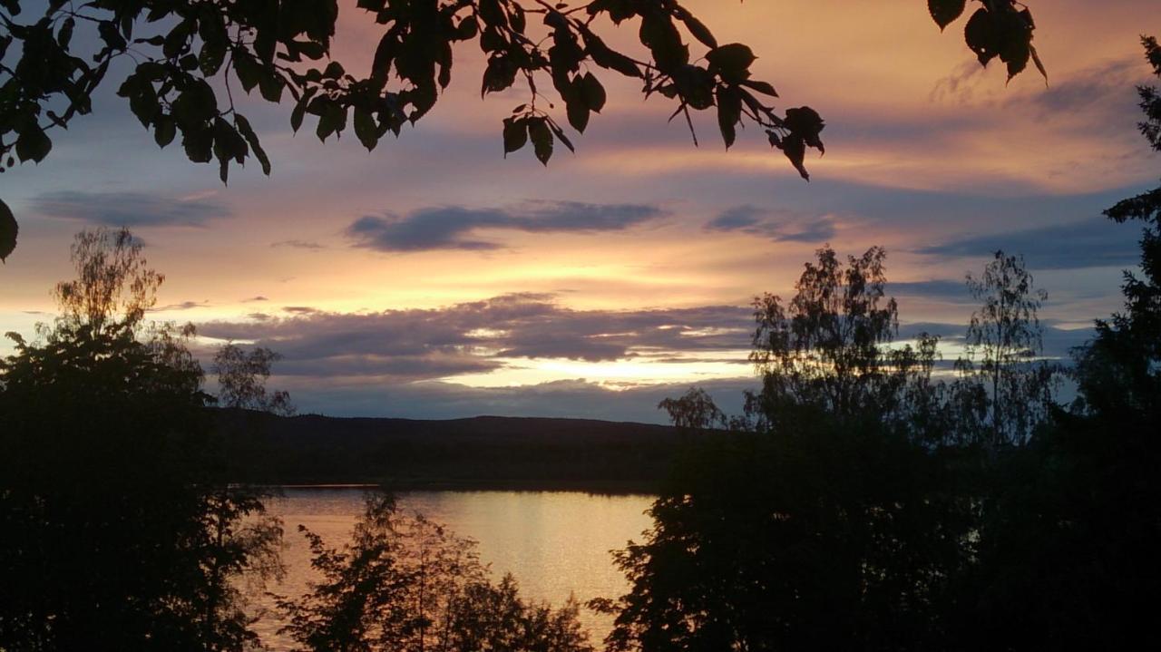 Roeda Stugan Hedemora Esterno foto